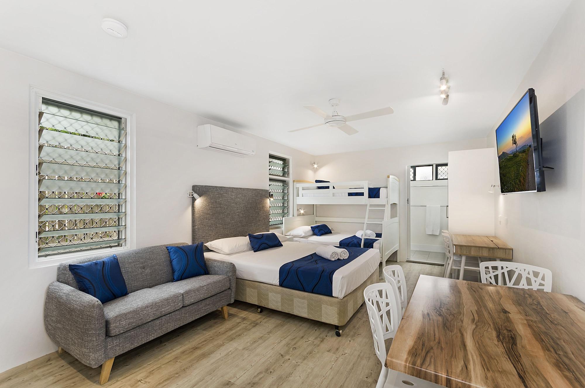Beach House Motel Таунсвіль Екстер'єр фото