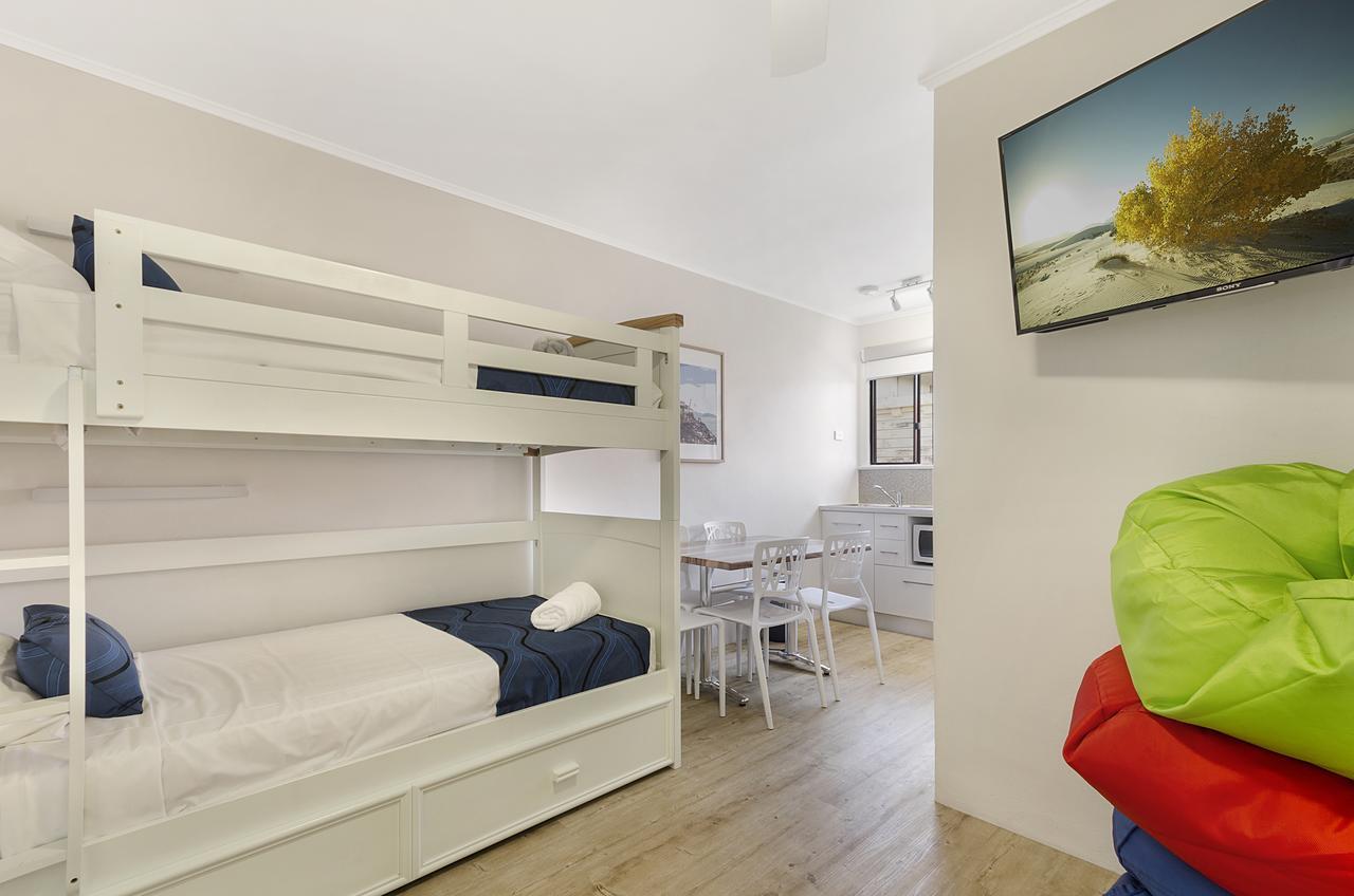 Beach House Motel Таунсвіль Екстер'єр фото